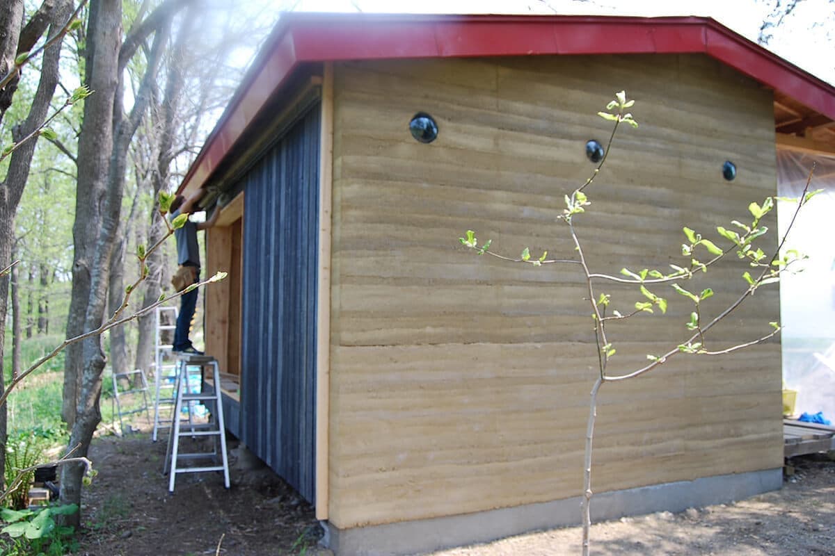 ゲストハウス｜版築壁